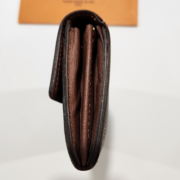 Louis Vuitton monogram Sarah wallet with LV shopping bag - Picture 2 of 10